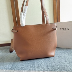 Новая сумка Cabas Anais от CELINE в не
