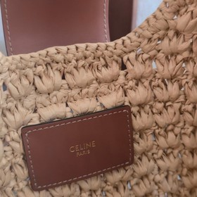 Треугольная соломенная сумка CELINEINE