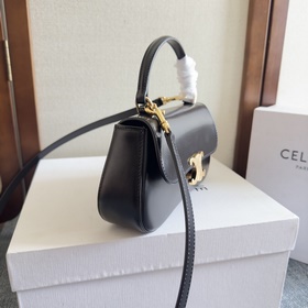 CELINEine Новинка  Сумка TEEN LOLA и