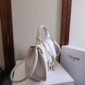Название новой культовой сумки CELINEI