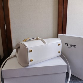 Название новой культовой сумки CELINEI