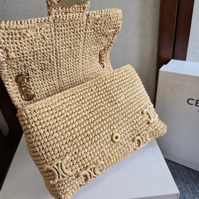 CELINEIN_E 2026 VICTOIRE Средняя сумка
