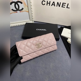 Доступен длинный кошелек CHANEL с двой