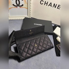 Доступен длинный кошелек CHANEL с двой