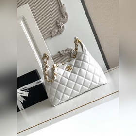 CNITFRCHANEL4923 Эта сумка изготовлена