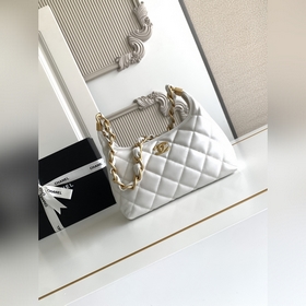 CNITFRCHANEL4912 Эта сумка изготовлена