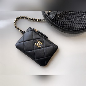 Вот и она! Появилась сумочка CHANEL 25