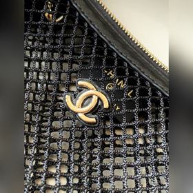 Вот и она! Появилась сумочка CHANEL 25