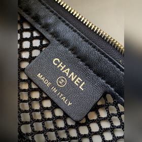 Вот и она! Появилась сумочка CHANEL 25