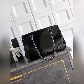Сумка CHANEL из матового акрила черног