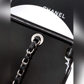 Сумка CHANEL из матового акрила черног