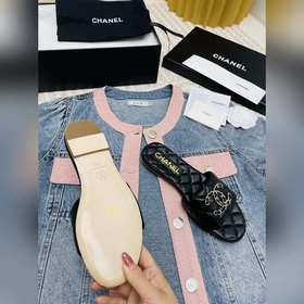 Женская обувь Женская одежда  CHANEL