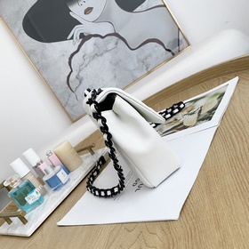 2303 — Большая сумка Chanel из предвес