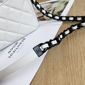 2303 — Большая сумка Chanel из предвес