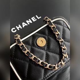 CHANEL 25p Ultra-Mini Chain Wallet Иде