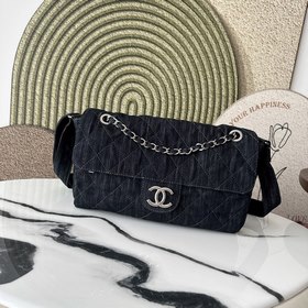 1050 Super Cool Chane 1 Большая сумк