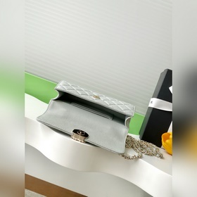 25A Келли с поперечными ручкамиз кожи,