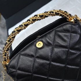 CHANEL 24A Small Hobo Handle Style Мас