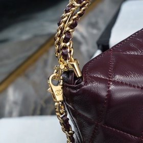 CHANEL 24A Small Hobo Handle Style Мас