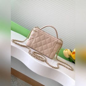 25C Lipstick Clutch： Изысканная компак
