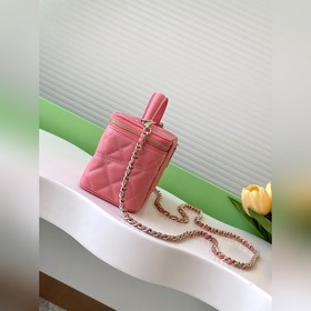 25C Lipstick Clutch： Изысканная компак