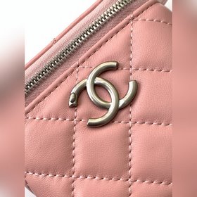 25b Новая косметичка из кожи ягненка. 