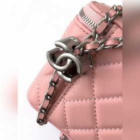 25b Новая косметичка из кожи ягненка. 