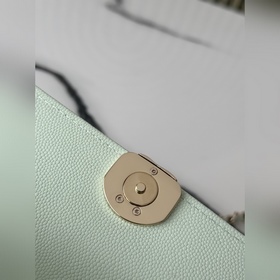 Доставка в ближайшее время Светло-зеле