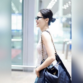 Сочетающийся стиль CHANEL Xin Zhi Lei