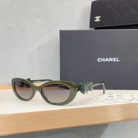 Сочетающийся стиль CHANEL Xin Zhi Lei 