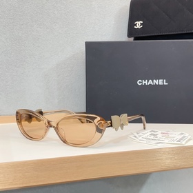 Сочетающийся стиль CHANEL Xin Zhi Lei 
