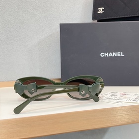 Сочетающийся стиль CHANEL Xin Zhi Lei 