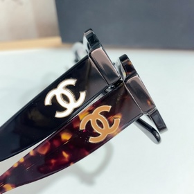 CHANEL МОДЕЛЬ： CH3481 РАЗМЕР： 54 м