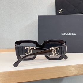 Кожаный дизайн с логотипом Chanel Doub