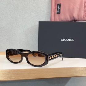 Выбор блогера： CHANEL Новинка  Винта