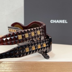 Выбор блогера： CHANEL Новинка  Винта