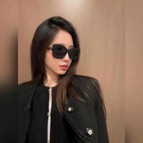 Солнцезащитные очки Chanel Модель 54