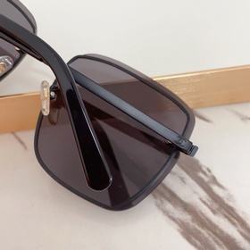 CHANEL Дизайн с окантовкой  Модель： 