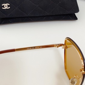 CHANEL Дизайн с окантовкой  Модель： 