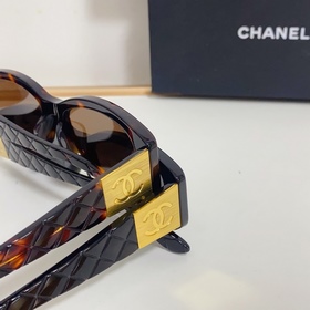 CHANEL Матовая фурнитура для усилени