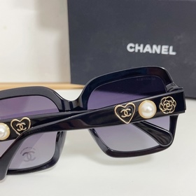 CHANEL  Модель 5479, размер 56, обод