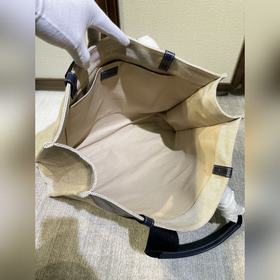2026 — Chloe Woody Tote Limited Editio