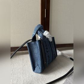 Сумка Chloé Woody Tote Bag мини-размер