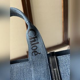 Большая сумка Chloé Woody из стильной 
