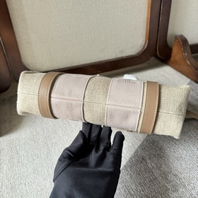 Новинки Chloe 23Woody Family Tote Bag 