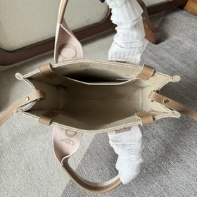Новинки Chloe 23Woody Family Tote Bag 