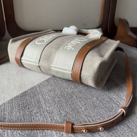 Новинки Chloe 23Woody Family Tote Bag 