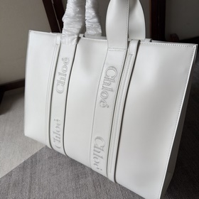 Кожаная сумка Chloe22S Woody： потрясаю