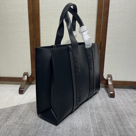 Кожаная сумка Chloe22S Woody： потрясаю