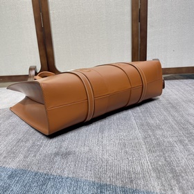 Кожаная сумка Chloe22S Woody – потряса